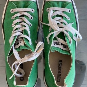 Converse Green size 7 men’s 9 women’s